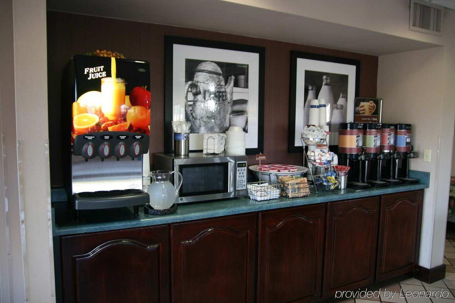 Quality Inn Monroe Restaurant photo